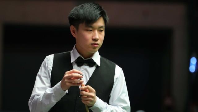 联杯中展现 联杯中展现