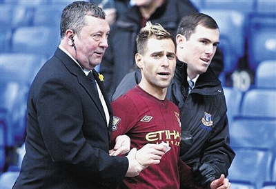 劳姆：赛季初拜仁把我们打得落花流水，现在情况